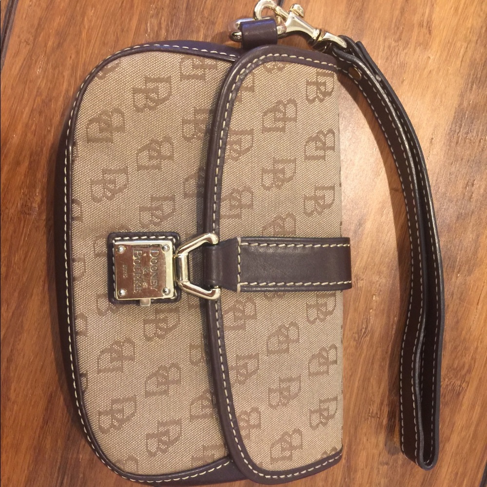 Signature Dooney & Bourke wristlet